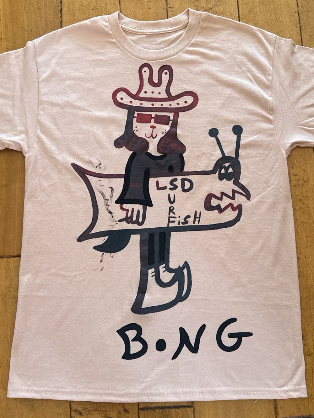 Graphic Cartoon Surf Fish Tee with Cowboy Hat